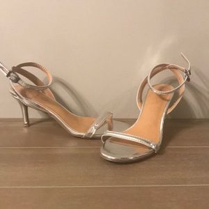 Size 8 Report Signature Heels